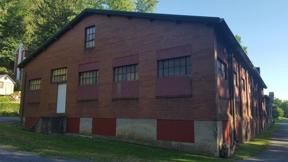 372 Railway St, Herndon, PA 17830